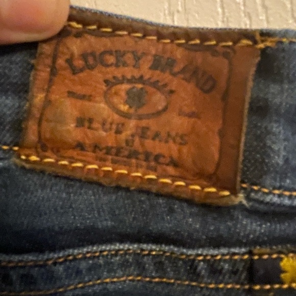 Lucky Brand Charlie Straight Denim Jeans - Picture 6 of 7